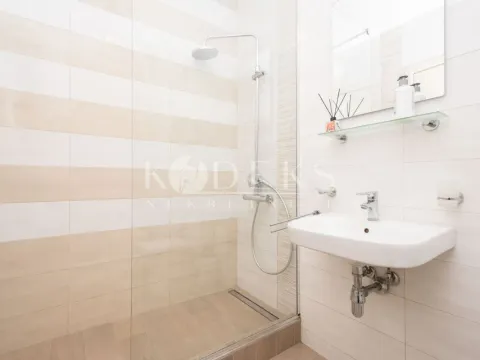 Izdavanje, dvosoban stan, 53m², Zabjelo, Podgorica - image 10