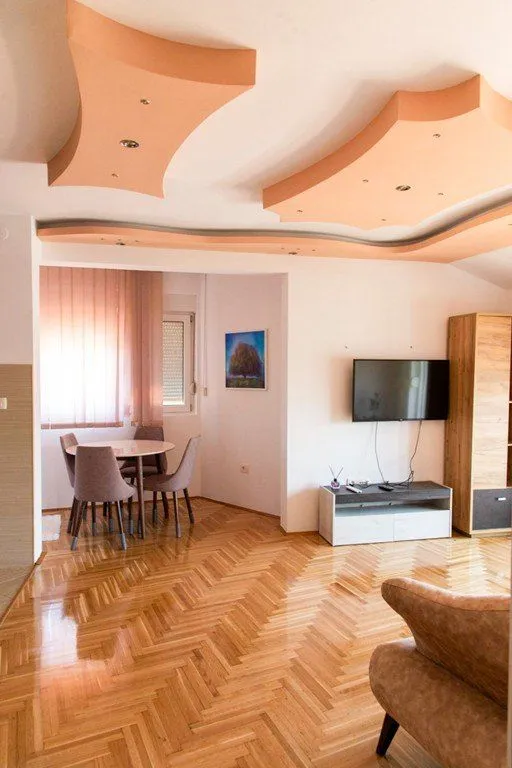 Izdavanje, jednosoban stan, 55m², Ljubović, Podgorica