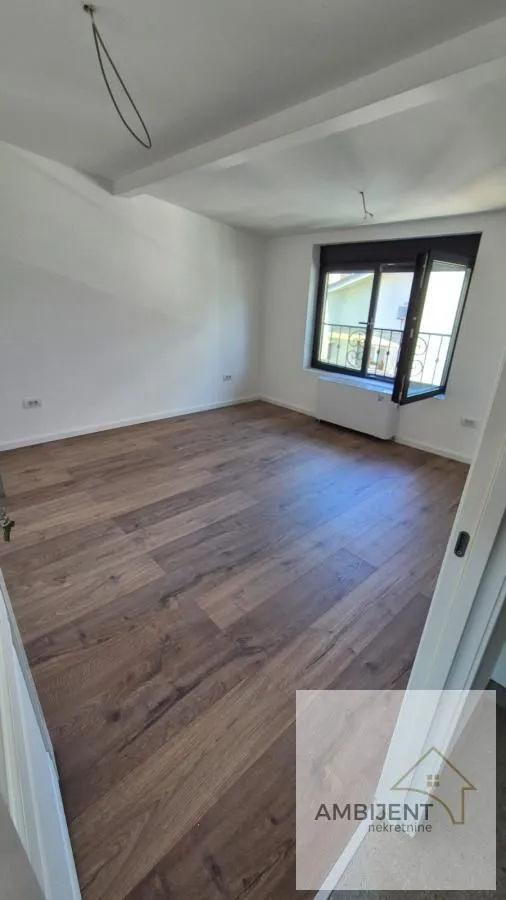 Sale, house, 233m², Čukarica, Beograd