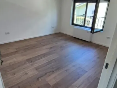 Prodaja, kuća, 233m², Čukarica, Beograd - image 13