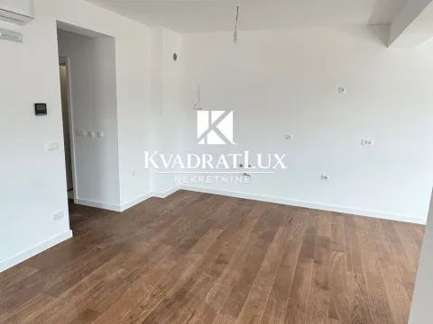 Sale, two bedroom apartment, 71m², Centar, Bar - image 2