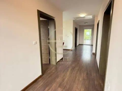 Prodaja, kuća, 443m², Sremska Kamenica, Petrovaradin - image 23