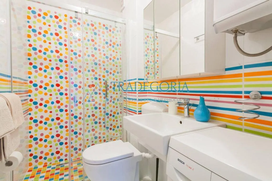 Prodaja, dvosoban stan, 60m², Sveti Stefan, Budva