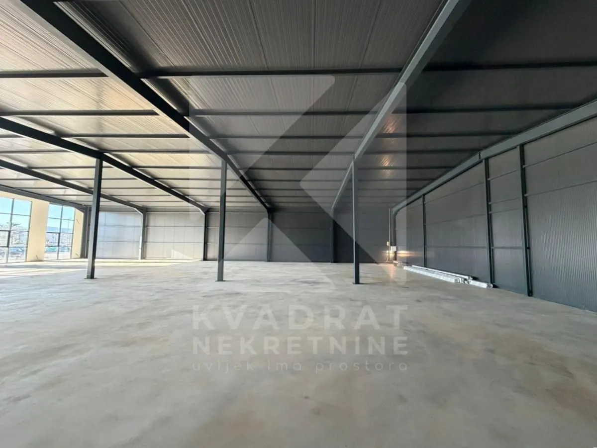 Rent, office space, 700m², Konik, Podgorica