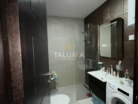 Izdavanje, jednosoban stan, 59m², Momišići, Podgorica - image 5