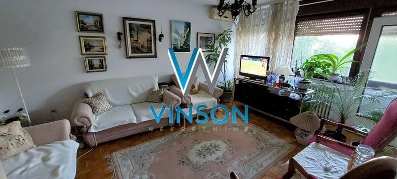 Prodaja, četvorosoban stan, 90m², Blok 8, Petrovaradin