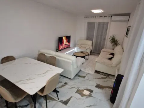 Rent, one bedroom apartment, 54m², Đenovići, Herceg Novi - image 5