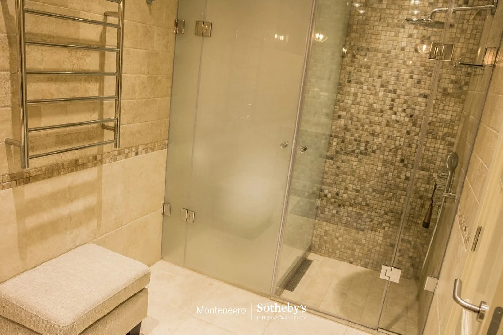 Sale, house, 326m², Stoliv, Kotor