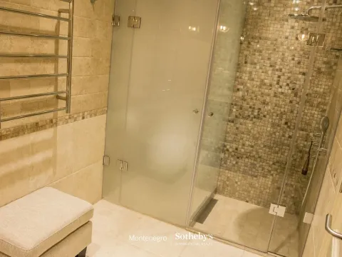 Sale, house, 326m², Stoliv, Kotor - image 17