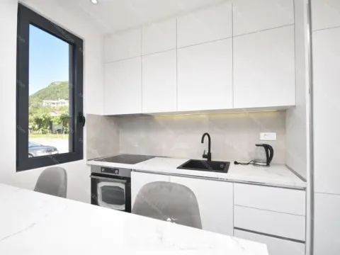 Sale, one bedroom apartment, 51m², Đenovići, Herceg Novi - image 2