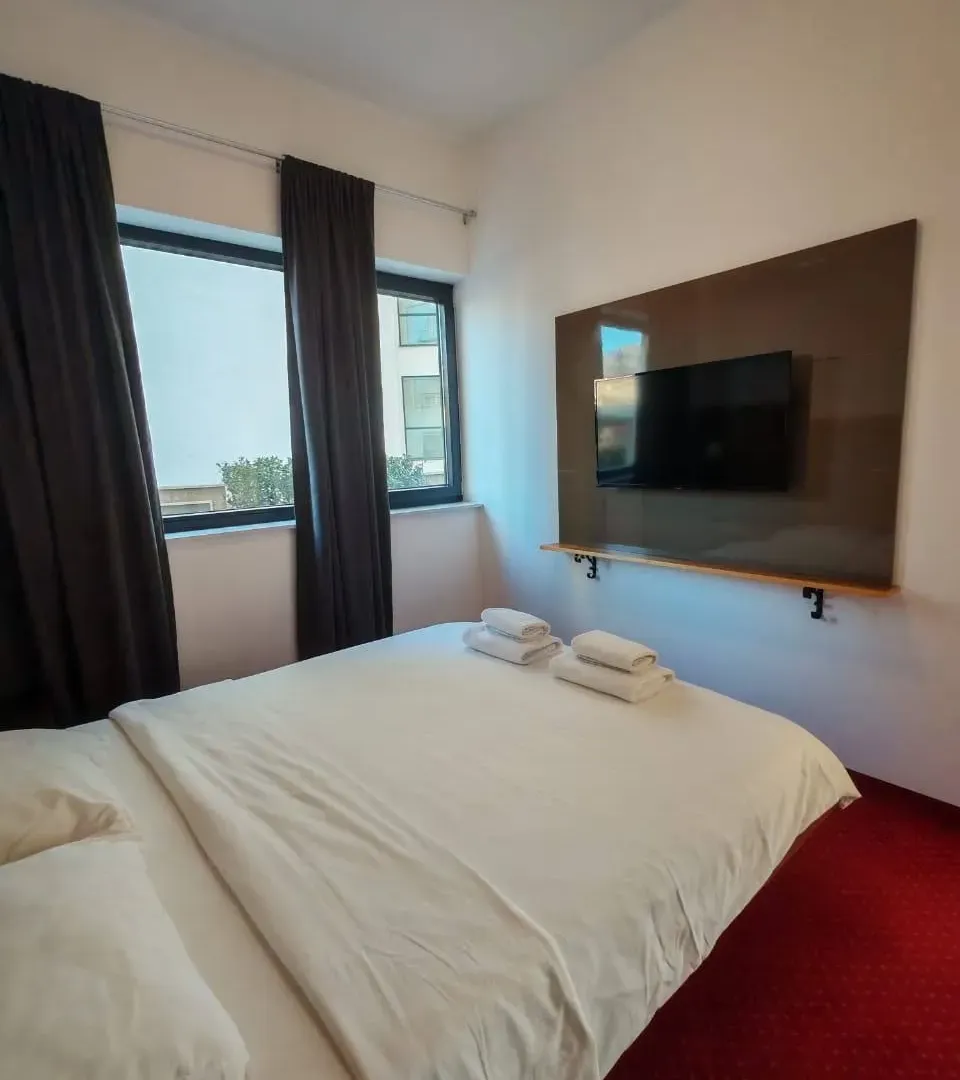 Sale, two bedroom apartment, 83m², Bečići, Budva