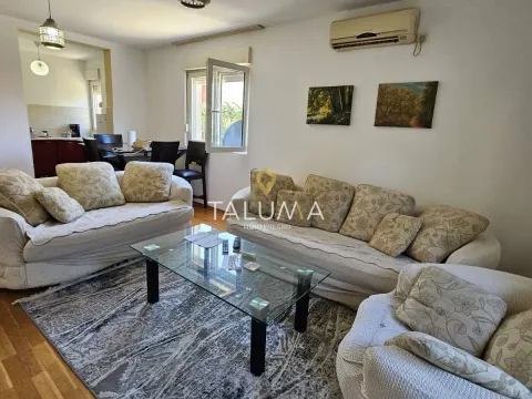 Izdavanje, trosoban stan, 80m², Dalmatinska ulica, Podgorica - image 2