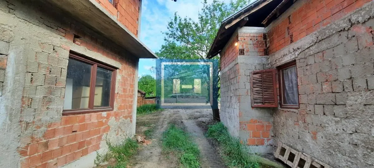 Prodaja, kuća, 344m², Majur, Jagodina