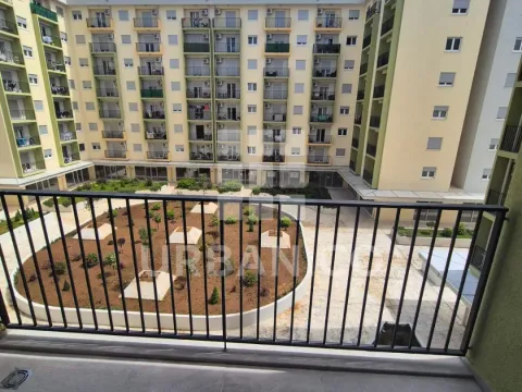 Rent, one bedroom apartment, 40m², Pobrežje, Podgorica - image 5