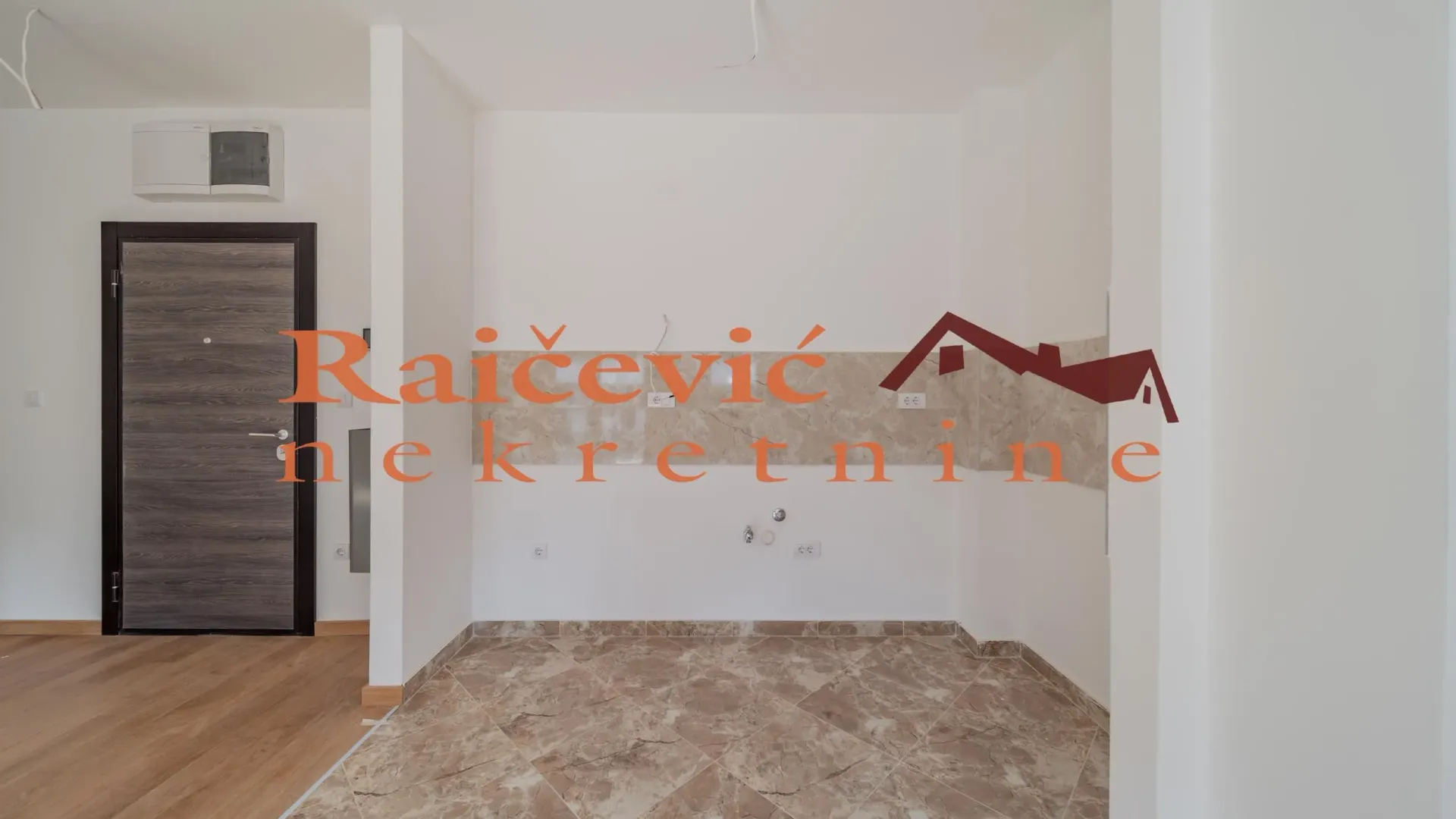 Prodaja, trosoban stan, 70m², Trošarina, Voždovac Sve Podlokacije