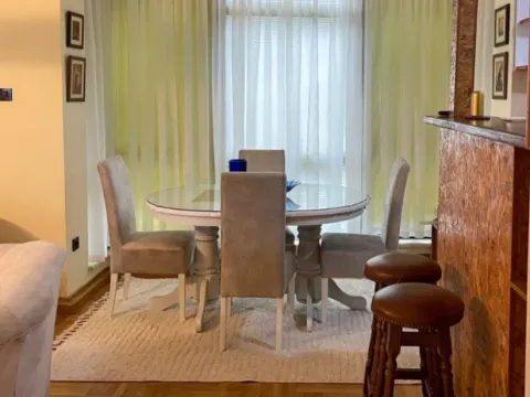 Izdavanje, dvosoban stan, 76m², Centar, Podgorica - image 4