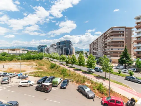 Izdavanje, dvosoban stan, 69m², Master Kvart, Podgorica - image 16