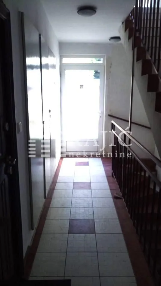 Rent, apartment, 90m², Profesorska Kolonija, Palilula Sve Podlokacije