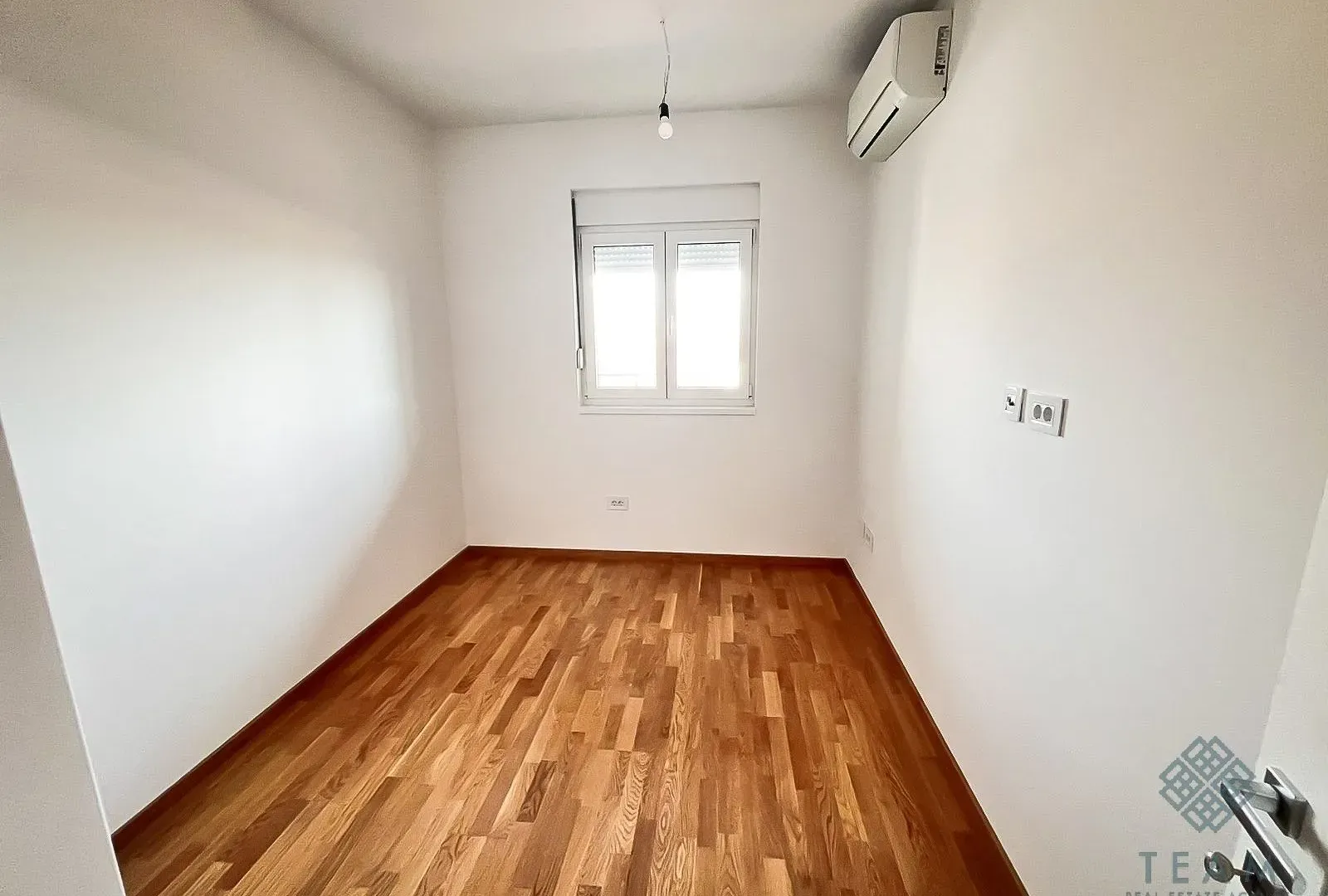 Prodaja, trosoban stan, 106m², Stari Aerodrom, Podgorica