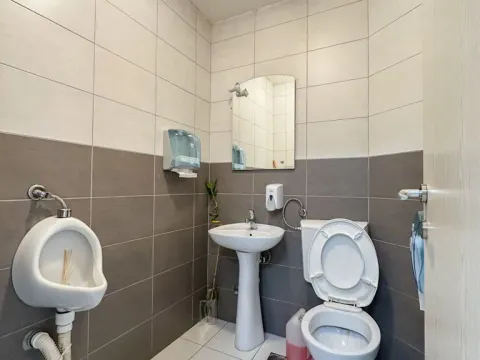 Rent, office space, 172m², City Kvart, Podgorica - image 9