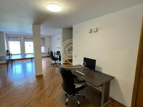 Rent, office space, 320m², Višnjička Banja, Palilula Sve Podlokacije - image 3