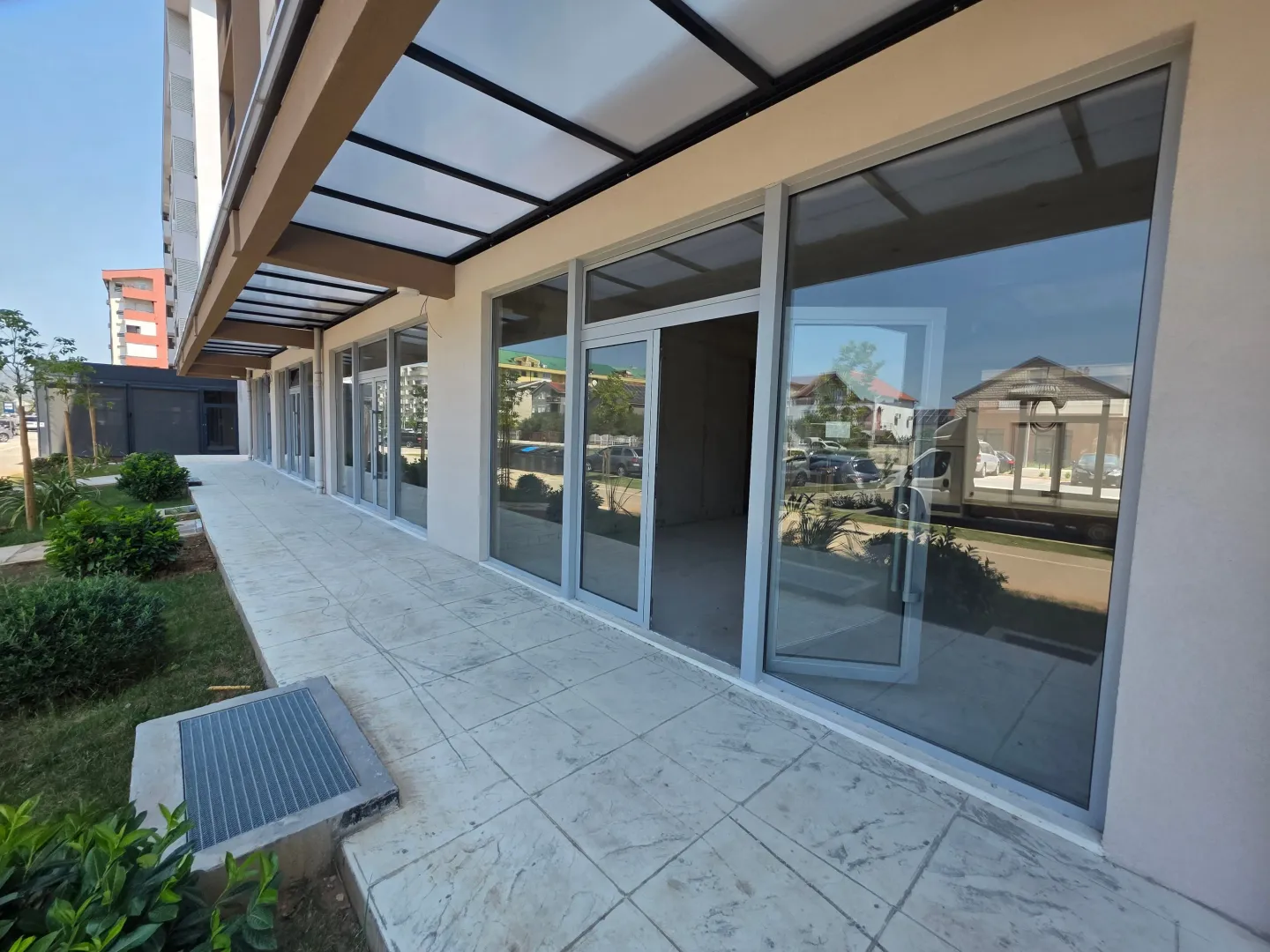 Rent, office space, 100m², Stari Aerodrom, Podgorica