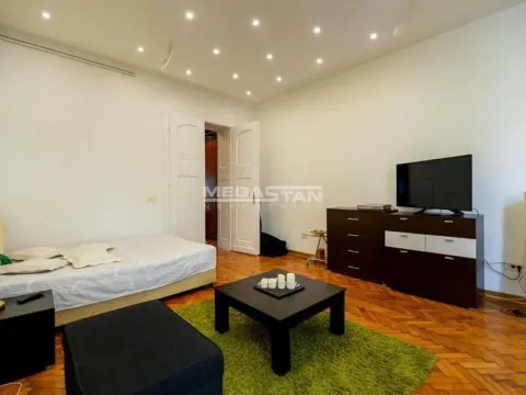 Sale, three bedroom apartment, 86m², Vračar Centar, Vračar Sve Podlokacije - image 4