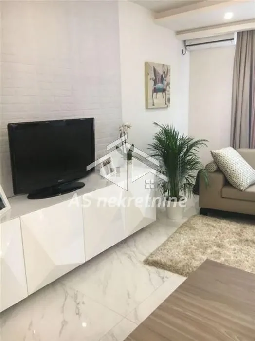 Rent, two bedroom apartment, 57m², Čubura, Beograd