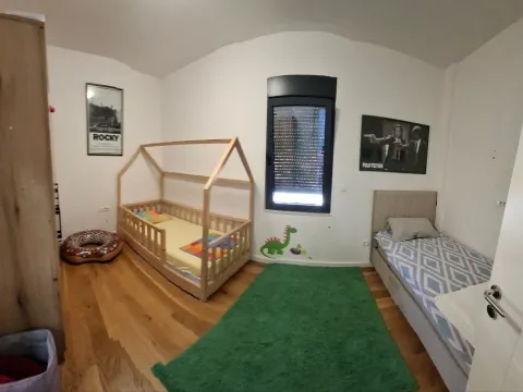 Izdavanje, dvosoban stan, 70m², Kalimanj, Tivat - image 18