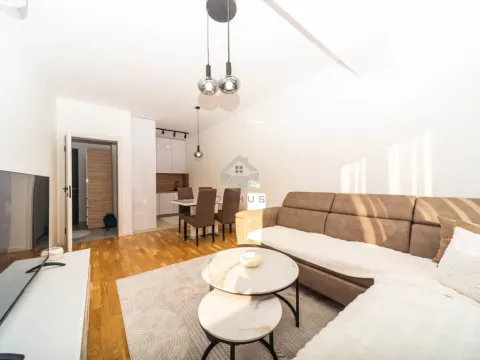 Izdavanje, jednosoban stan, 42m², Stari Aerodrom, Podgorica - image 3