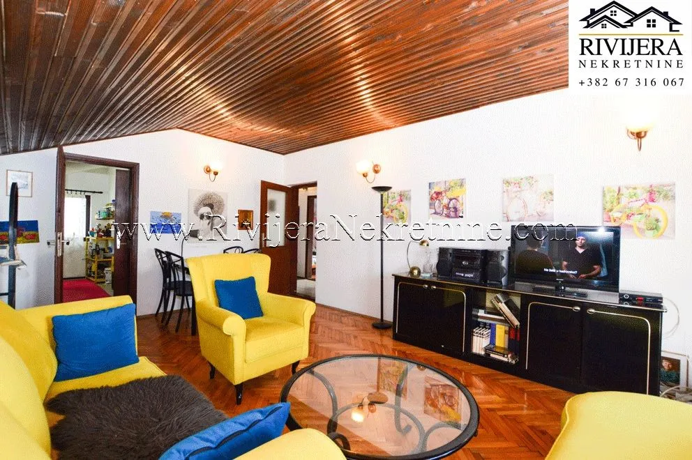Prodaja, dvosoban stan, 92m², Igalo, Herceg Novi