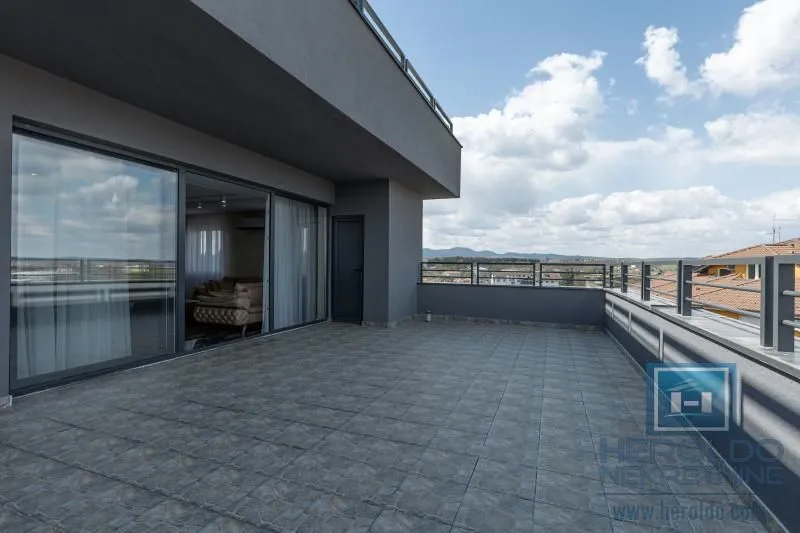 Prodaja, stan, 340m², Kajsijar, Jagodina