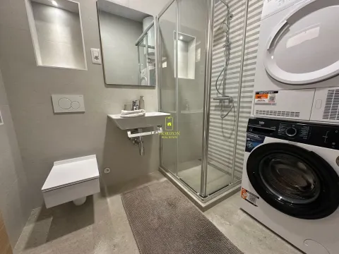 Rent, house, 80m², Baston, Podgorica - image 12