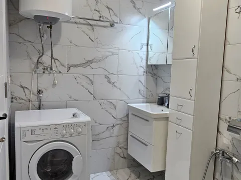 Rent, one bedroom apartment, 50m², Velji Vinogradi, Budva - image 6