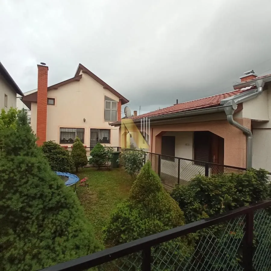 Prodaja, kuća, 237m², Adice, Novi Sad Sve Podlokacije