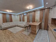 Izdavanje, dvosoban stan, 86m², Ljubović, Podgorica - image 2