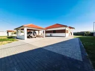 Prodaja,  kuća, 200m2, Donji Kokoti, Podgorica