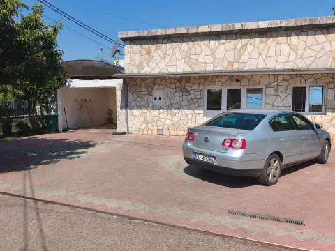 Rent, office space, 100m², Dalmatinska ulica, Podgorica - image 6