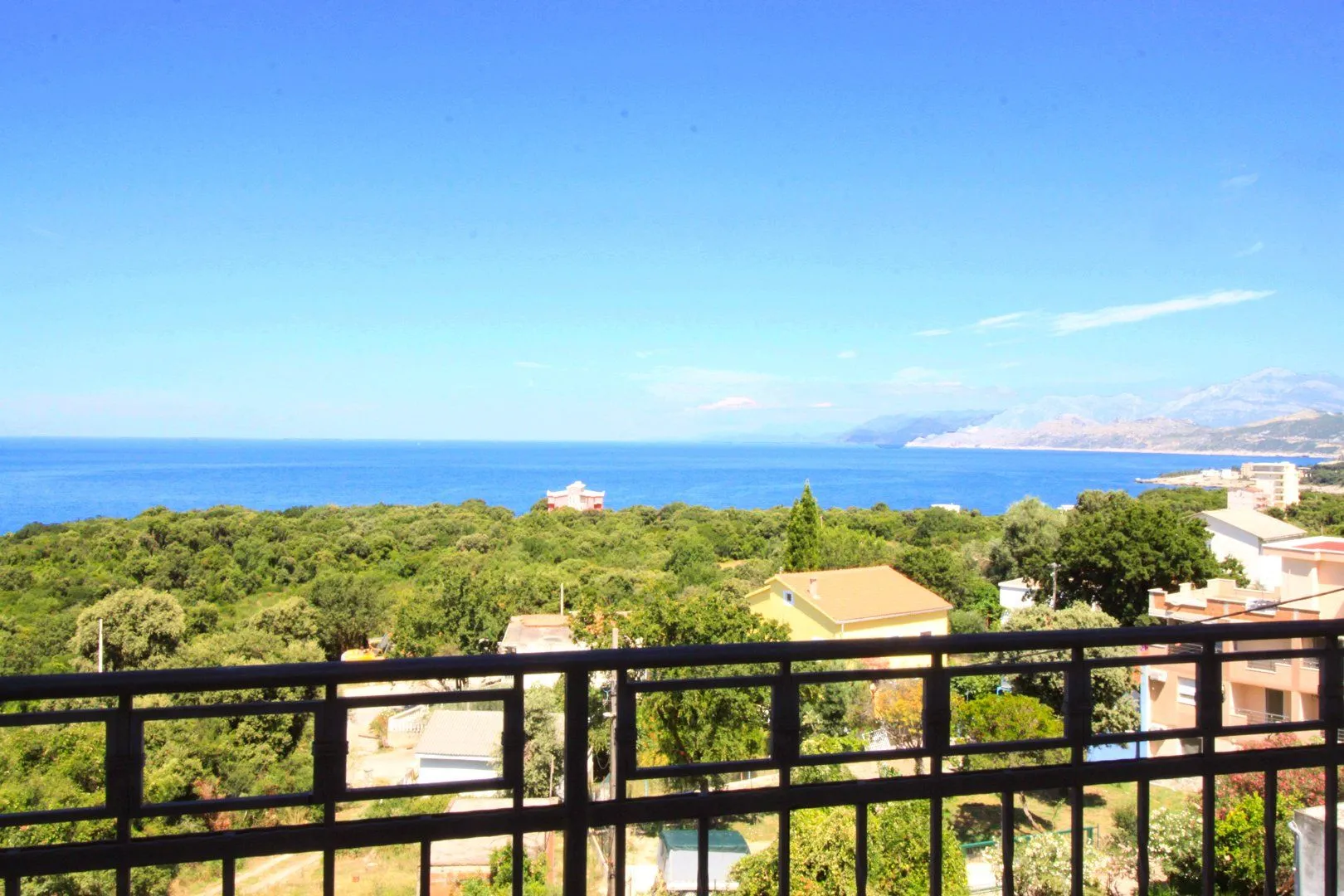 Sale, house, 226m², Utjeha, Bar
