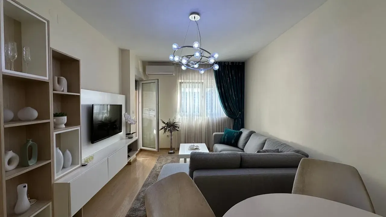 Rent, two bedroom apartment, 68m², City Kvart, Podgorica