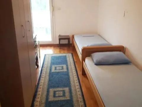 Sale, three bedroom apartment, 92m², Slovenska Plaža, Budva - image 7