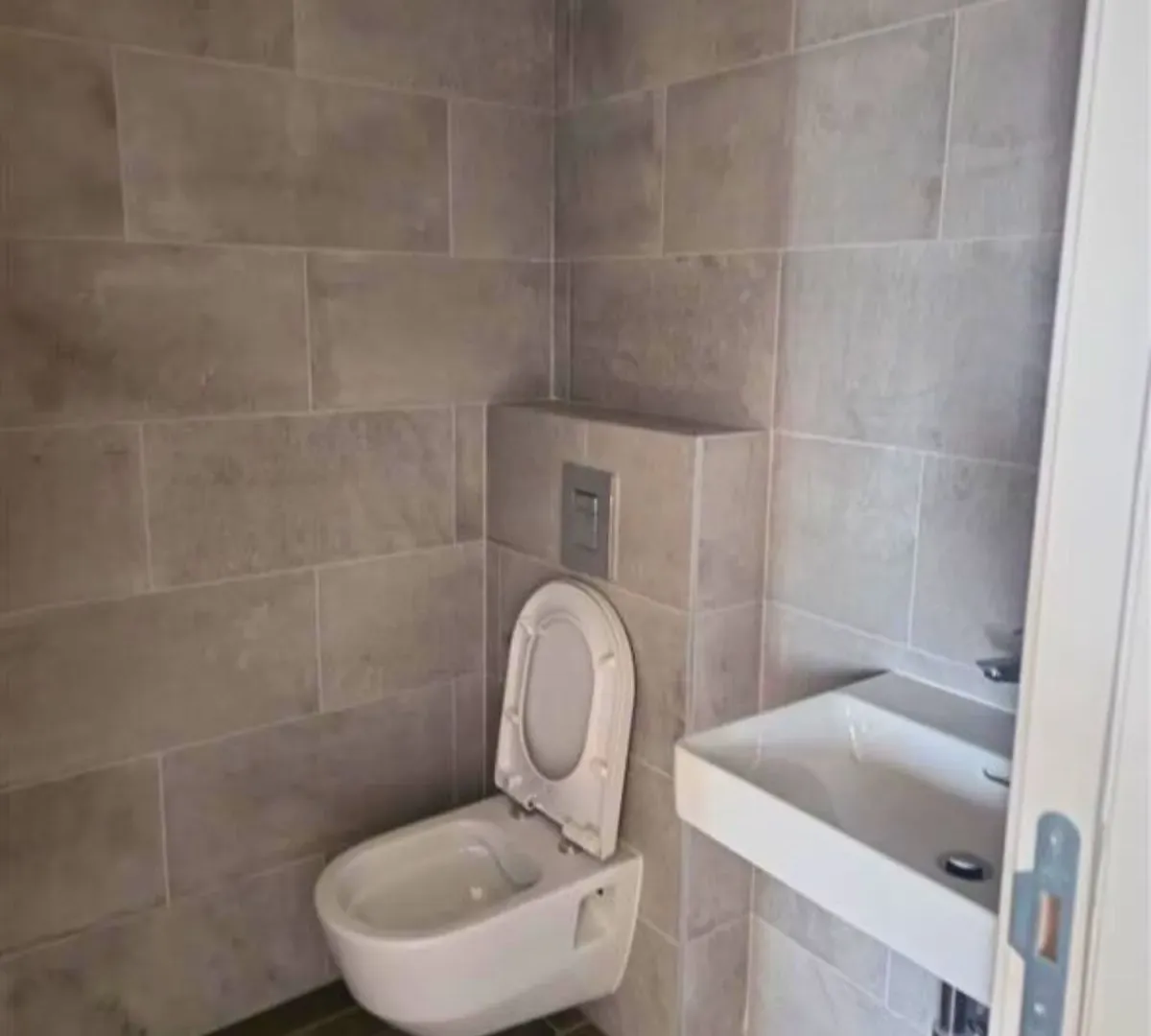 Prodaja, četvorosoban stan, 86m², Vukov Spomenik, Zvezdara Sve Podlokacije