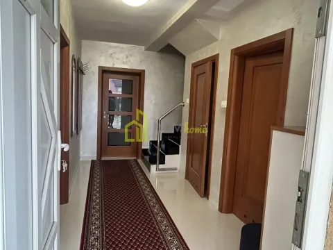 Izdavanje, kuća, 220m², Konik, Podgorica - image 15