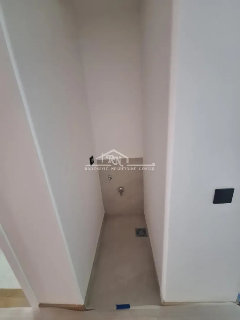 Sale, three bedroom apartment, 78m², Zvezdara Sve Podlokacije, Beograd