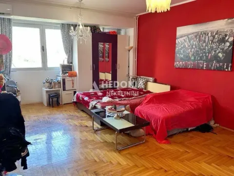 Stan in Vidikovački venac