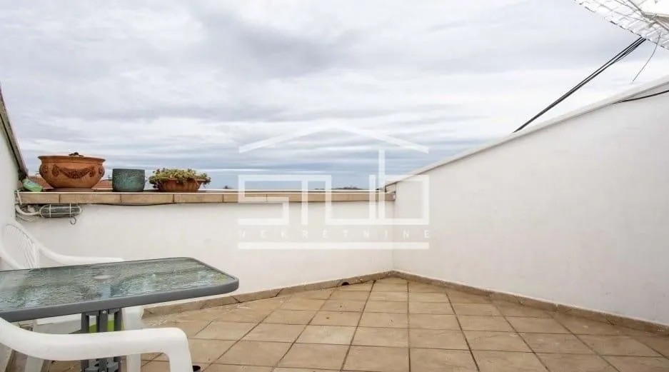 Sale, three bedroom apartment, 110m², Stari Grad, Beograd