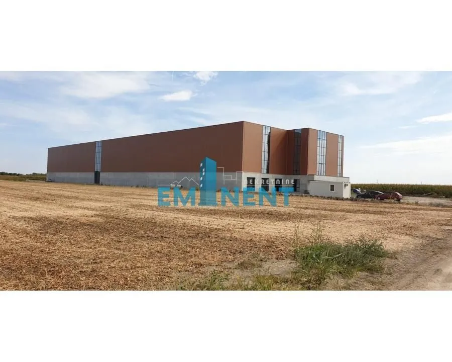 Sale, office space, 4500m², Centar, Stara Pazova