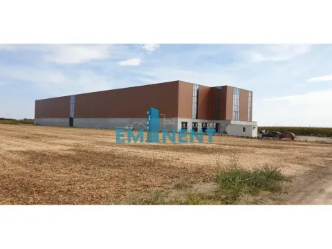 Sale, office space, 4500m², Centar, Stara Pazova - image 3