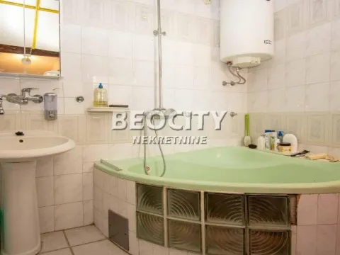 Prodaja, trosoban stan, 110m², Knez Mihajlova Centar, Centar Sve Podlokacije - image 16