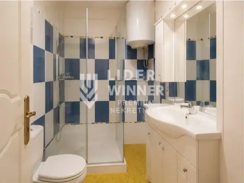 Prodaja, četvorosoban stan, 110m², Vukov Spomenik, Zvezdara Sve Podlokacije - image 1